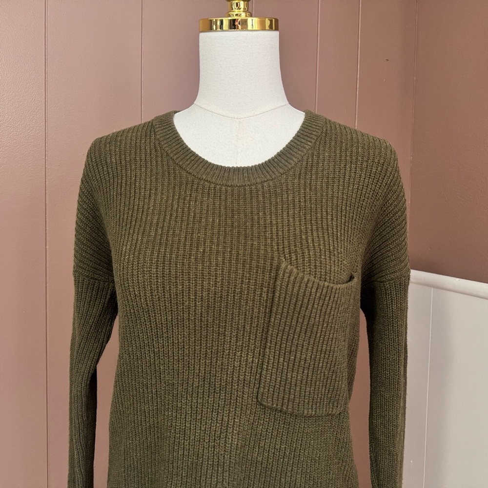 Madewell Thompson Ribbed Crewneck Sweater with Front Pocket - Picture 5 of 11